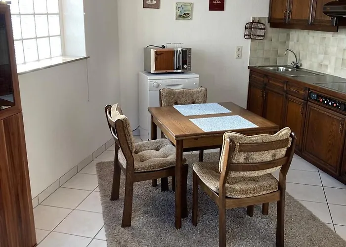 Francis Am Mountainbike-park Apartamento *